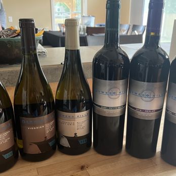 Oswego Hills Winery - My stash of wine - Wineries Near Me - West Linn, Oregon Oswego Hills Winery - My stash of wine - Wineries Near Me - West Linn, Oregon