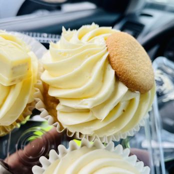 The Dessert Junkie - Banana pudding cupcake - Cupcakes Near Me - Bowie, Maryland The Dessert Junkie - Banana pudding cupcake - Cupcakes Near Me - Bowie, Maryland