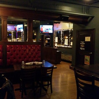 Lavergne's Tavern - Beer Bar Near Me - Berwyn, Illinois