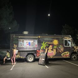 Ariana’s Kabob And gyros Truck