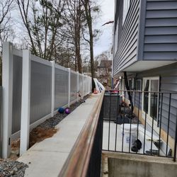Try Best Fence - Two tone privacyvinyl Fencing with new England caps and 4x6 gate done by #trybestfencecompany