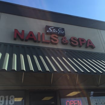 Studio Nails & Spa - Awesome service! By far the best mani pedi I've ever received! Lisa is AWESOME!!!  I will definitely be back again! - Nail Salons Near Me - Silverdale, Washington