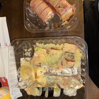 Sushi Hanashi - Real Crab Roll and Ultimate Salmon Roll and Super Tiger Roll - Sushi Bars Near Me - Santa Monica, California Sushi Hanashi - Real Crab Roll and Ultimate Salmon Roll and Super Tiger Roll - Sushi Bars Near Me - Santa Monica, California