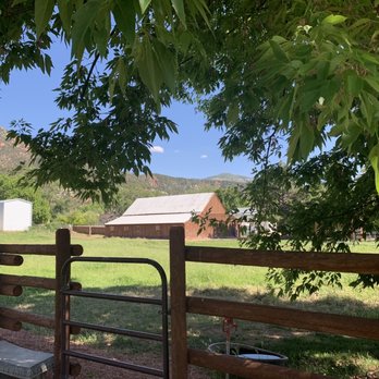 Kanarra Falls Snackery - View from patio - Juice Bars & Smoothies Near Me - Kanarraville, Utah Kanarra Falls Snackery - View from patio - Juice Bars & Smoothies Near Me - Kanarraville, Utah