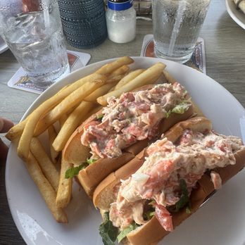 Dry Dock Waterfront Grill - Seafood Near Me - Longboat Key, Florida