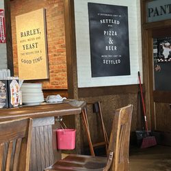 Uno Pizzeria & Grill - Mottos to live by :))