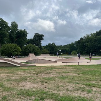 Peckham Park - Parks Near Me - Middlefield, Connecticut