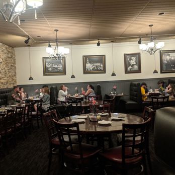 Capone's Restaurant & Lounge - Inside - Italian Near Me - Peabody, Massachusetts