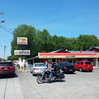 Flo's Diner - FLOS DINER - Diners Near Me - Canastota, New York