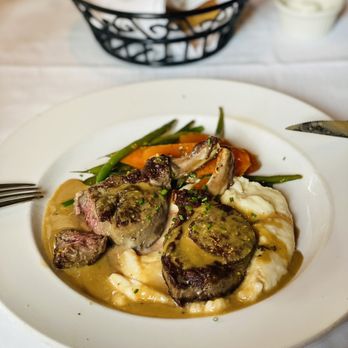 Madeline's - Venison - New American Near Me - Cambria, California