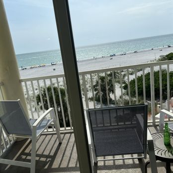 Sunset Vistas Beachfront Suites - Patio - Hotels Near Me - Treasure Island, Florida