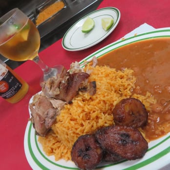 Caridad Restaurant - Pernil con arroz, frijoles, y maduro - $8 bucks - Spanish Near Me - Corona, New York