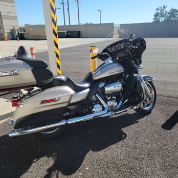 Orange County Harley Davidson - 2018 FLHTLK - Motorcycle Dealers Near Me - Irvine, California Orange County Harley Davidson - 2018 FLHTLK - Motorcycle Dealers Near Me - Irvine, California