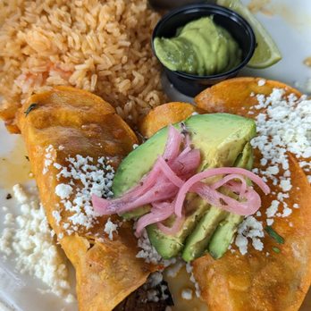 Agave Cocina & Tequila - Beef Birria Tacos - Mexican Near Me - Issaquah, Washington Agave Cocina & Tequila - Beef Birria Tacos - Mexican Near Me - Issaquah, Washington