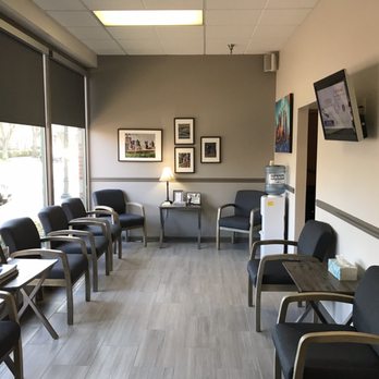 Sewickley Chiropractic Center - Waiting Room Area - Chiropractors Near Me - Sewickley, Pennsylvania Sewickley Chiropractic Center - Waiting Room Area - Chiropractors Near Me - Sewickley, Pennsylvania