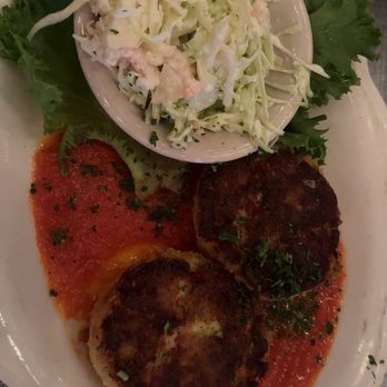 Side Door Cafe - Dungeness Crab Cakes - New American Near Me - Gleneden Beach, Oregon