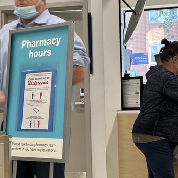 Walgreens - Manager at Walgreens. - Drugstores Near Me - Elmwood Park, Illinois Walgreens - Manager at Walgreens. - Drugstores Near Me - Elmwood Park, Illinois