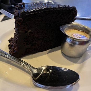 Yard House - New American Near Me - Cincinnati, Ohio Yard House - New American Near Me - Cincinnati, Ohio