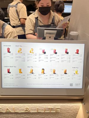 HEYTEA (Bellevue Bravern) by null