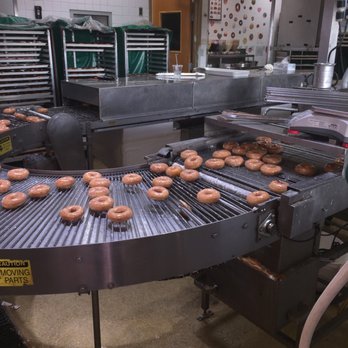Krispy Kreme - donuts on a conveyor belt - Donuts Near Me - Lubbock, Texas Krispy Kreme - donuts on a conveyor belt - Donuts Near Me - Lubbock, Texas