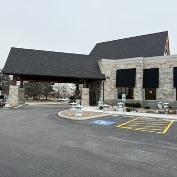 Wu's House - Entrance - Sushi Bars Near Me - Naperville, Illinois