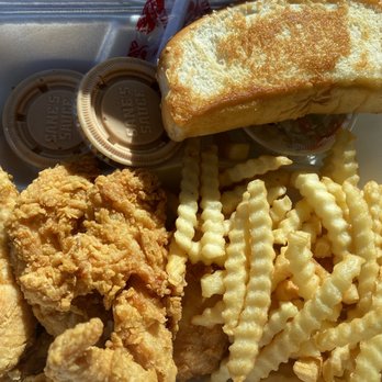Raising Cane's Chicken Fingers - The Caniac Combo - 6 Chicken Fingers - Fast Food Near Me - Sparks, Nevada Raising Cane's Chicken Fingers - The Caniac Combo - 6 Chicken Fingers - Fast Food Near Me - Sparks, Nevada