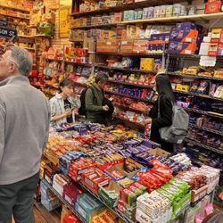 Economy Candy - Inside the store