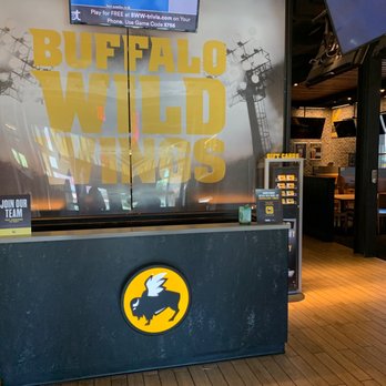Buffalo Wild Wings - American Near Me - Santee, California