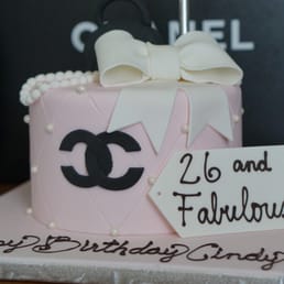 Chanel birthday cake design with tiramisu flavor by Jessica Chanel birthday cake design with tiramisu flavor by Jessica
