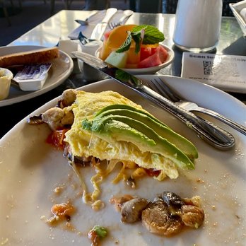 Foxy's Restaurant - Good Eats! - Diners Near Me - Glendale, California Foxy's Restaurant - Good Eats! - Diners Near Me - Glendale, California