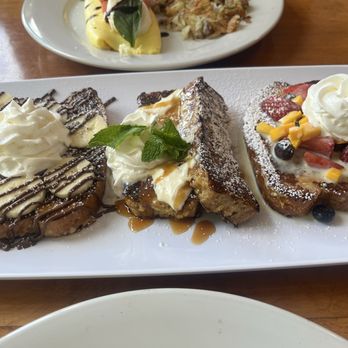 Perfect Brunch Bros - French toast sampler - Breakfast & Brunch Near Me - Chicago, Illinois Perfect Brunch Bros - French toast sampler - Breakfast & Brunch Near Me - Chicago, Illinois