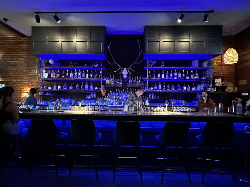 Social spots from Session Bar