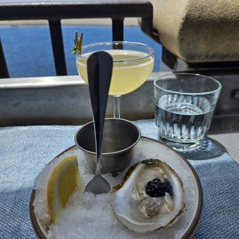 Pete's Capitola - Oysters and pearls - Seafood Near Me - Capitola, California Pete's Capitola - Oysters and pearls - Seafood Near Me - Capitola, California