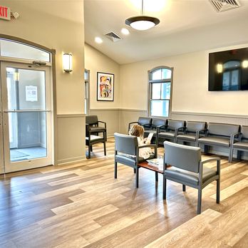 NutriHealth Weight Loss - clean waiting room - Weight Loss Centers Near Me - Milford, Delaware NutriHealth Weight Loss - clean waiting room - Weight Loss Centers Near Me - Milford, Delaware