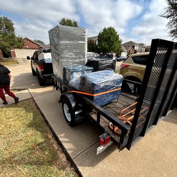 Hanks Junk Removal - Moving items for customer - Junk Removal & Hauling Near Me Hanks Junk Removal - Moving items for customer - Junk Removal & Hauling Near Me