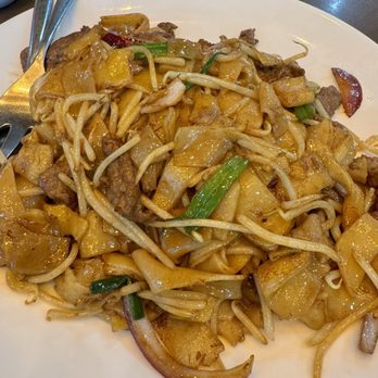 Yang Kee Dumpling - Beef chow fun - Dim Sum Near Me - Davis, California