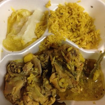 Matt's Latin BBQ - Yellow rice with chicken stew and yuca - Barbeque Near Me - Orlando, Florida Matt's Latin BBQ - Yellow rice with chicken stew and yuca - Barbeque Near Me - Orlando, Florida