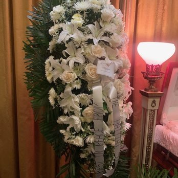 Marine Florists - All White Floral Spray - Florists Near Me - Brooklyn, New York Marine Florists - All White Floral Spray - Florists Near Me - Brooklyn, New York