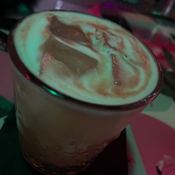 Tipsy Flamingo - Whisky sour - Cocktail Bars Near Me - Miami, Florida Tipsy Flamingo - Whisky sour - Cocktail Bars Near Me - Miami, Florida