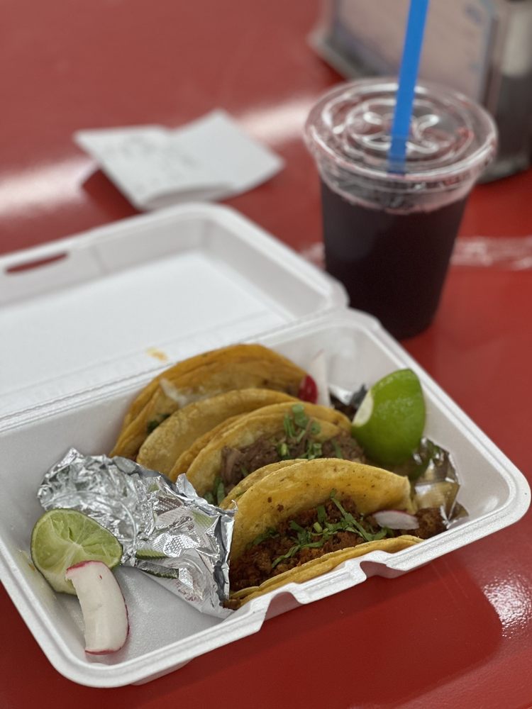 El Molino Supermarket