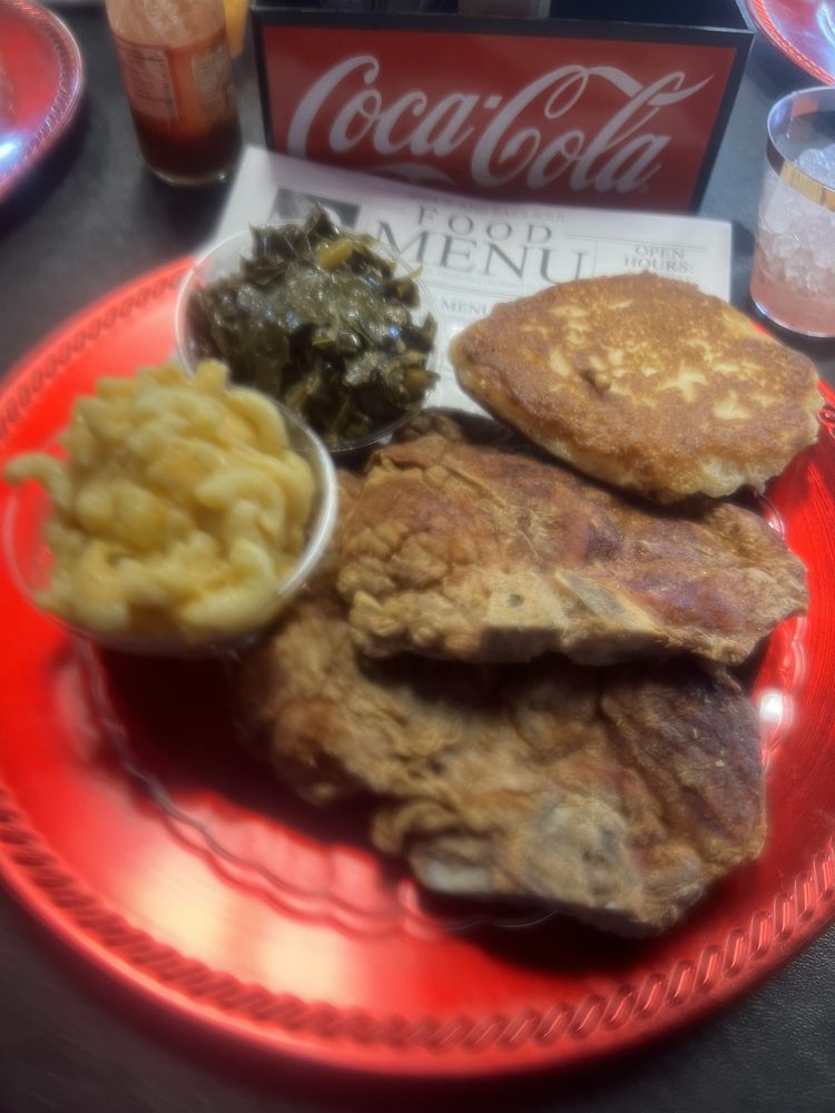 Bishop & Bae’s Soul food Restaurant