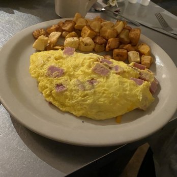 Rathskeller Bistro - Ham & Cheese Omelet - New American Near Me - Fredericksburg, Texas