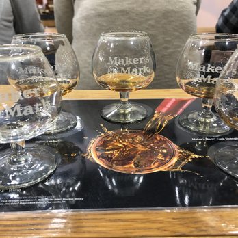 Maker's Mark Distillery - Tasting room - Tours Near Me - Loretto, Kentucky