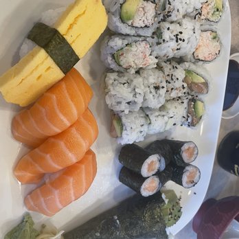 Sushi Wow - California rolls, salmon holi combo? Avocado cone, TAMAGO nigiri - Japanese Near Me - Vancouver, British Columbia Sushi Wow - California rolls, salmon holi combo? Avocado cone, TAMAGO nigiri - Japanese Near Me - Vancouver, British Columbia
