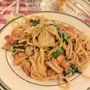 Roma D' Italia - Pizza Near Me - Tustin, California