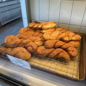 Tous Les Jours - Bakeries Near Me - Minneapolis, Minnesota Tous Les Jours - Bakeries Near Me - Minneapolis, Minnesota