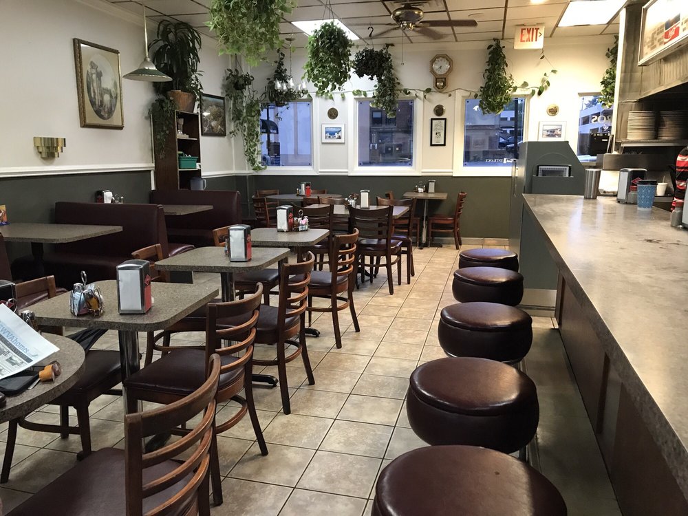 PAUL’S RESTAURANT 12 Photos & 38 Reviews 15 Franklin Rd SW, Roanoke