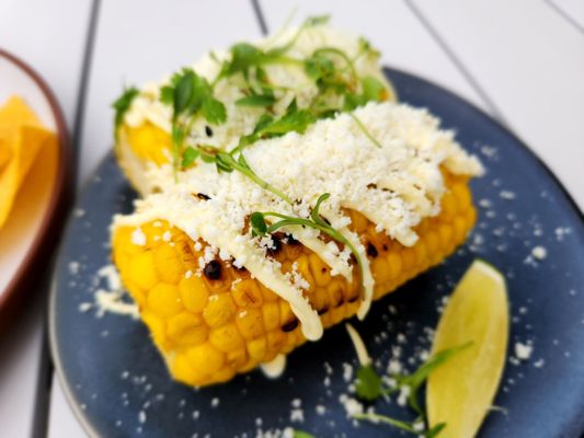 Dos Pescados by null