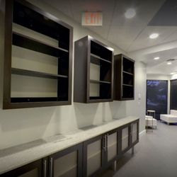 The Recovery Village Palm Beach at Baptist Health - Outpatient - Hallway and seating area