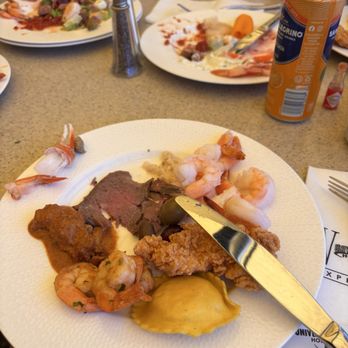 Universal Studios Hollywood - Buffet lunch at the Moulin Rouge was amazing! - Amusement Parks Near Me - Universal City, California Universal Studios Hollywood - Buffet lunch at the Moulin Rouge was amazing! - Amusement Parks Near Me - Universal City, California